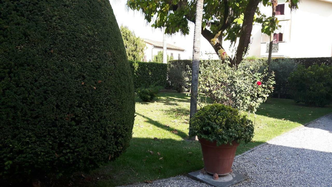 Villa Ippocastano Lucca Luaran gambar